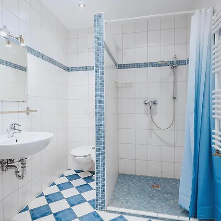 Kuddels Fischerhus 2 *